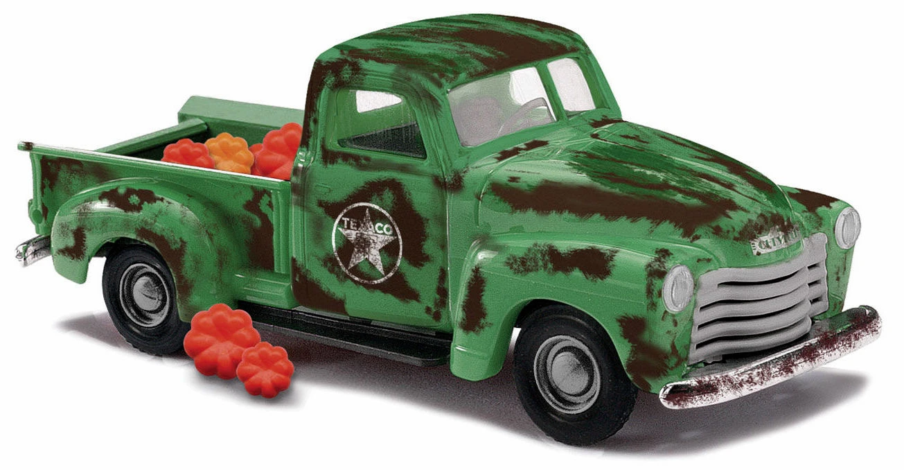 Busch HO 48240 1950 Chevrolet Pickup Truck With Pumpkin Load, Texaco 1 Busch HO 48240 1950 Chevrolet Pickup Truck With Pumpkin Load, Texaco