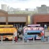 Walthers SceneMaster HO 949-2905 Ice Cream And Hot Dog Food Trailers Kits