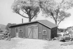 American Model Builders HO 705 Sonny's Shack Kit