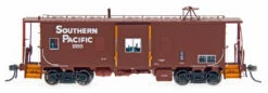 Centralia Car Shops HO 1310-07 C-40-4 Bay Window Caboose, Southern Pacific (End Mounted Markers) #1510