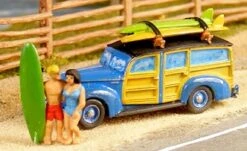 GHQ N 57018 1940s Ford Woody Kit With Surfers And Surfboards