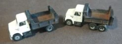 Showcase Miniatures N 55 I Type Short Bed Dump Truck Kit